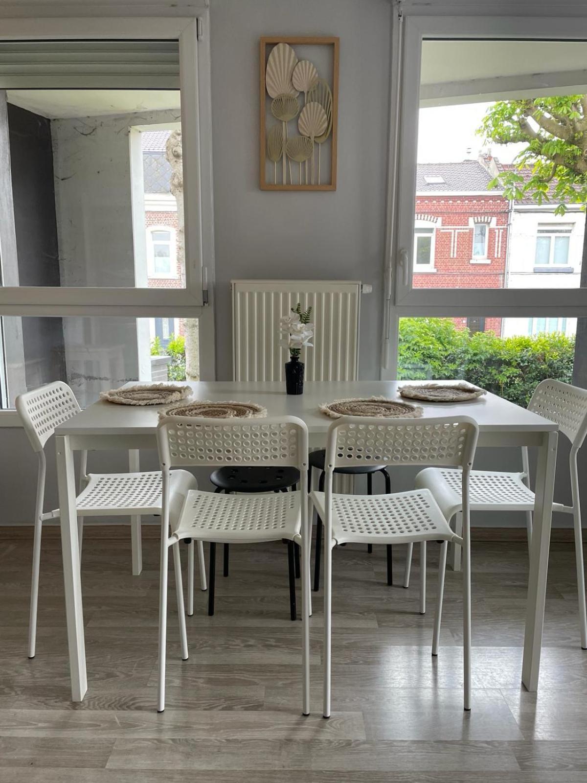 Appartement 2 Chambres Avec Terrasse Et Garage Saint-Andre-lez-Lille Bagian luar foto